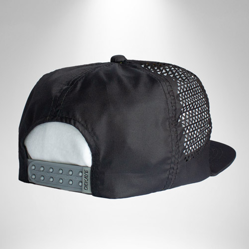 gorra DKY RELOGO